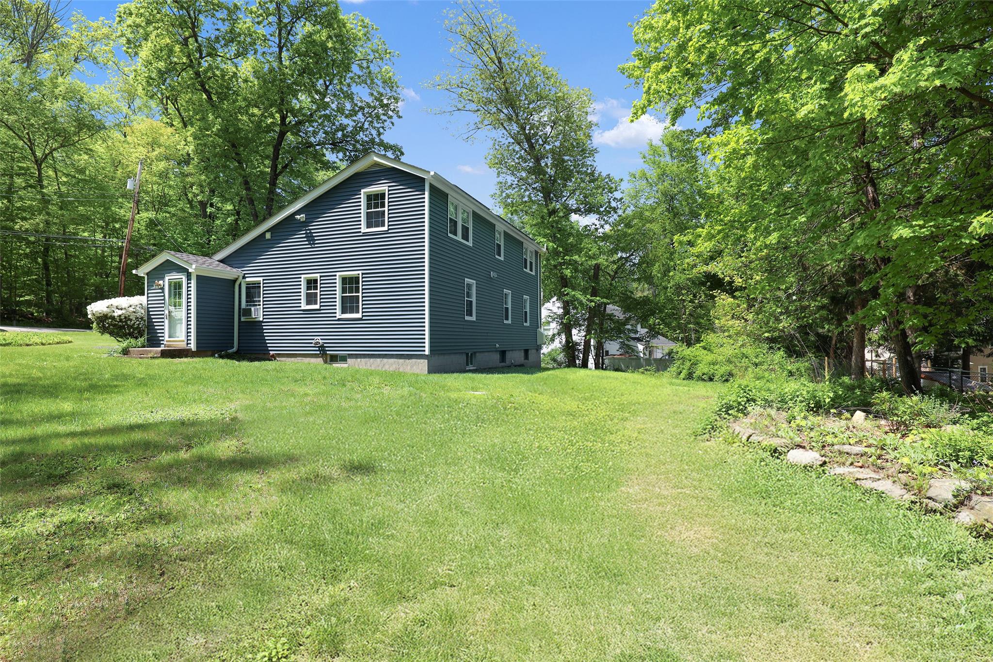 23 Entrance Way, Purdys, New York image 31