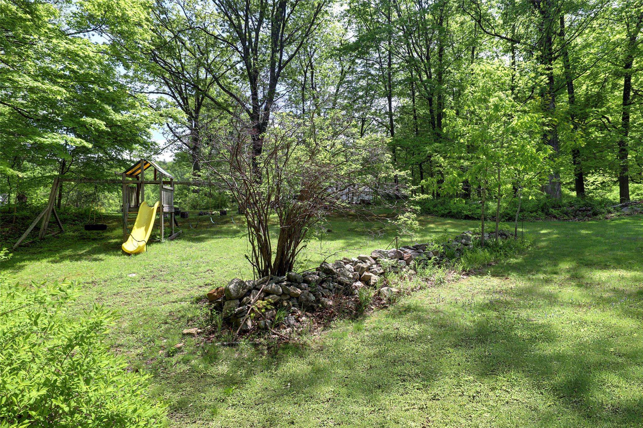 23 Entrance Way, Purdys, New York image 32