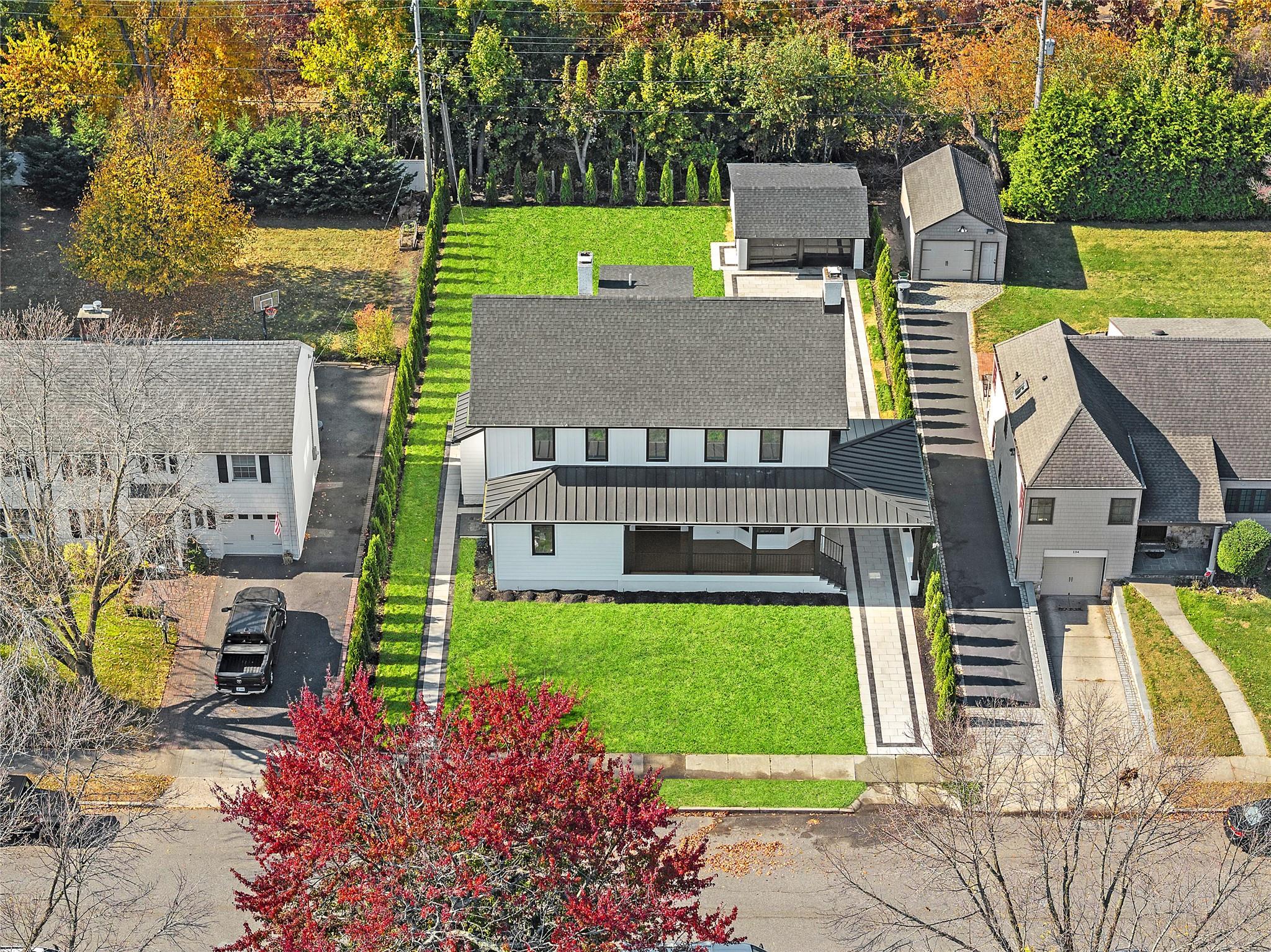 132 Arthur Street, Garden City, New York image 26