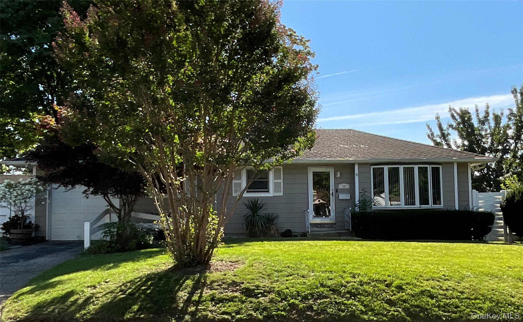 28 Pleasant Avenue