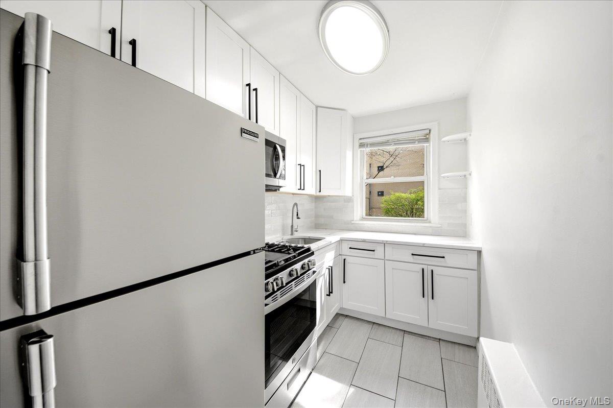 12 Wainwright Avenue 1B