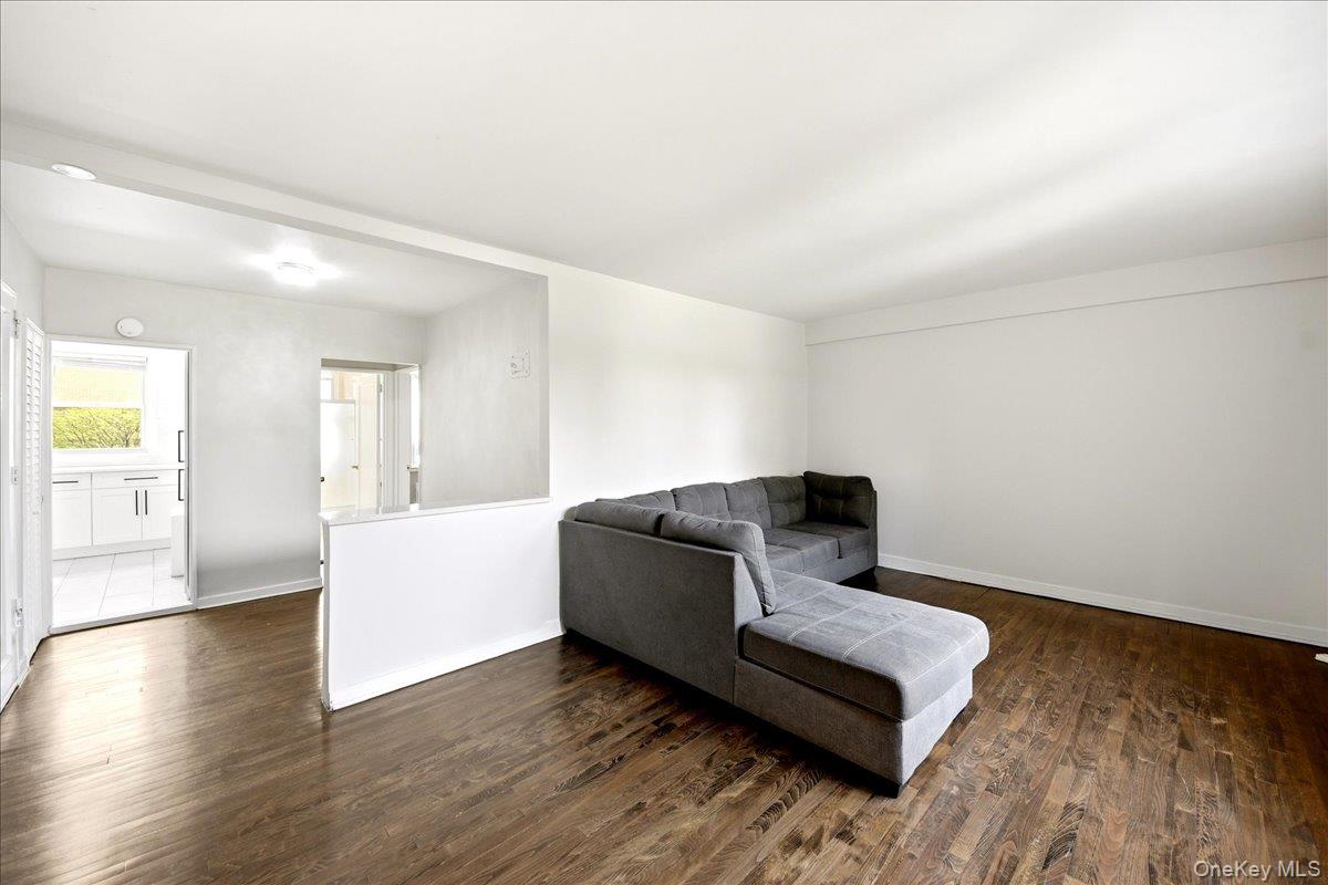 12 Wainwright Avenue 1B