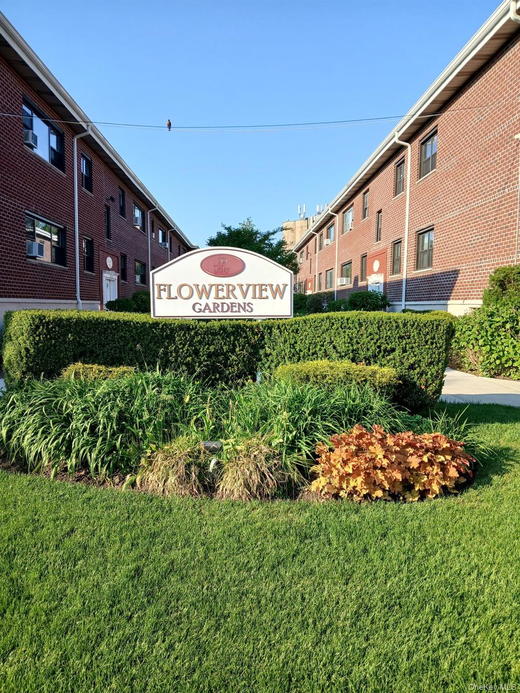 Photo of 55 Tulip Avenue #B5-5, Floral Park, NY 11001 (MLS # 1001353)