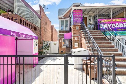 Homes For Sale - 726 Manor Court<br/> Brooklyn, NY 11235