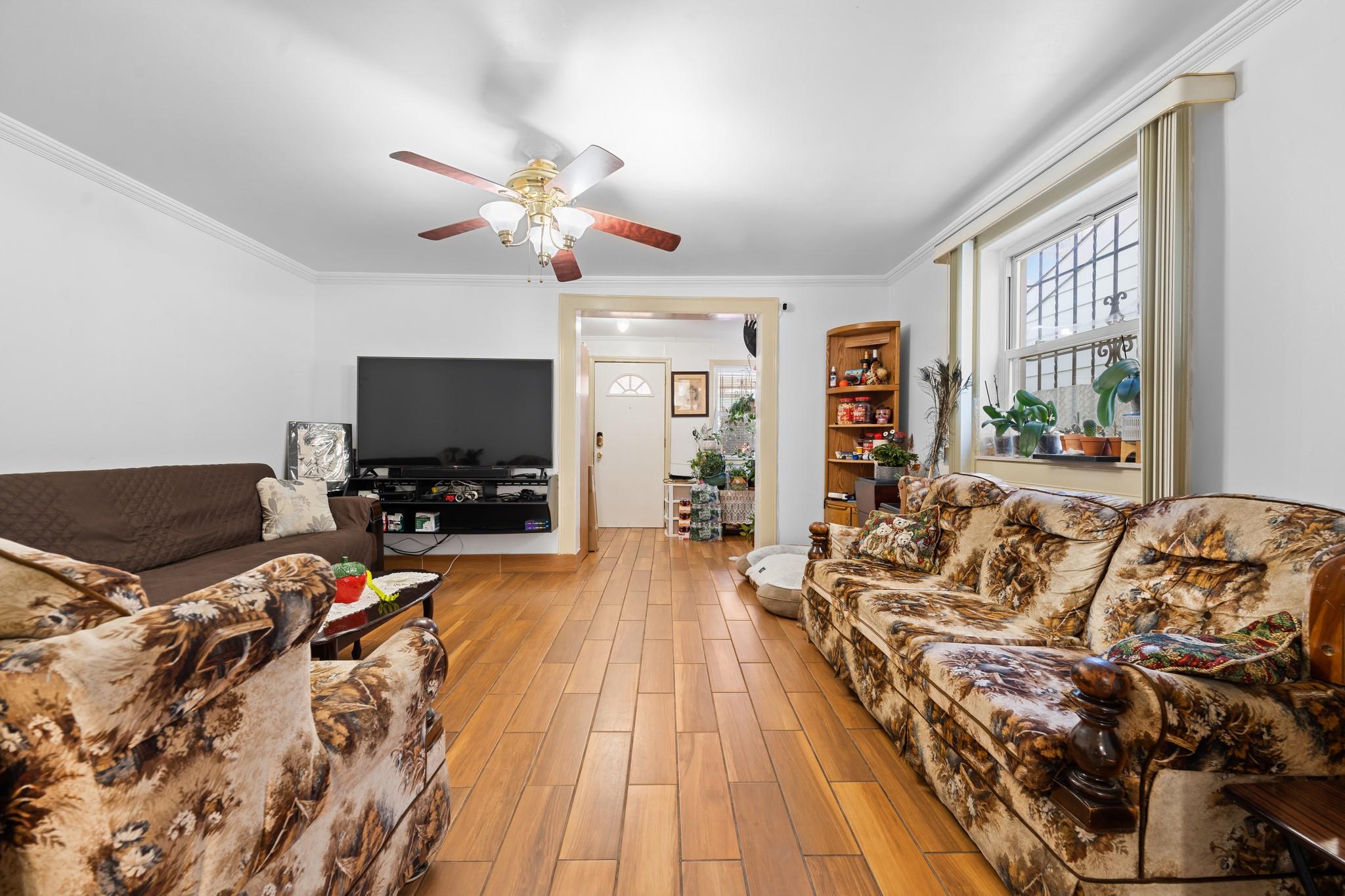 86-16 130th Street, Richmond Hill, New York image 4