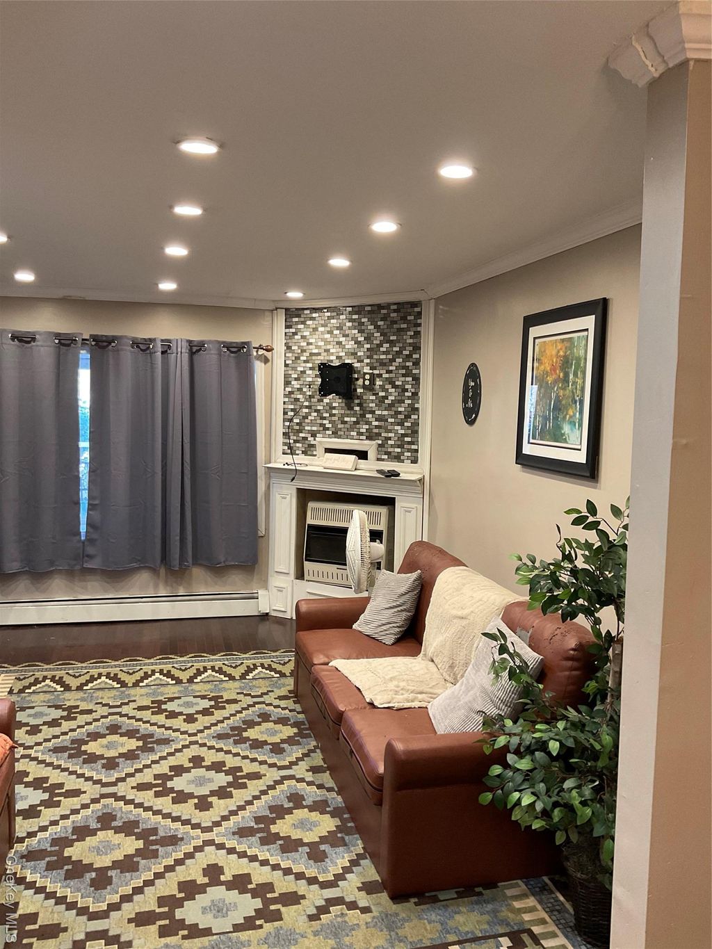Photo of 444 Underhill Avenue, Bronx, NY 10473 (MLS # 927317)