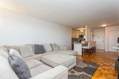 Homes For Sale - 1841 Central Park Avenue Ave #17K<br/> Yonkers, NY 10710