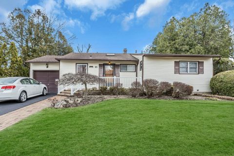 25 Mitchell Avenue, Plainview, NY 11803 - MLS#: 840059