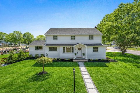 Homes For Sale - 1 Marlin Road<br/> East Quogue, NY 11942