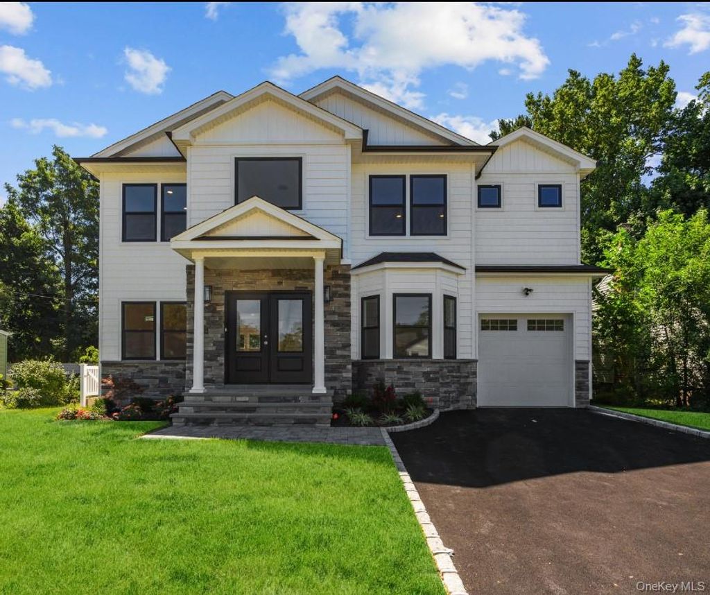 Photo of 27 Cypress Avenue, Bethpage, NY 11714 (MLS # 897718)