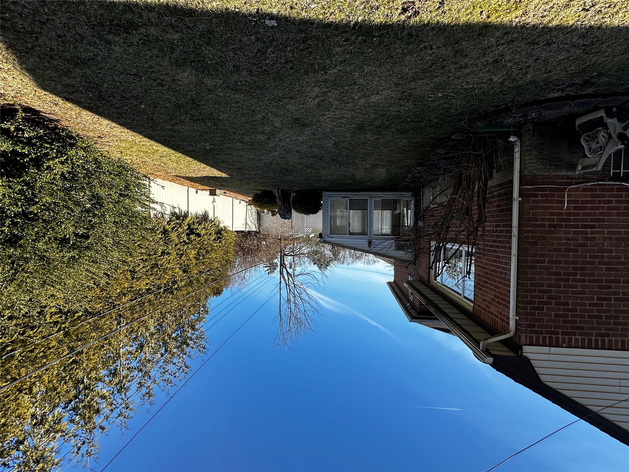 827 Eastfield Road, Westbury, New York image 4
