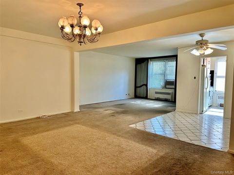 83-77 Woodhaven Boulevard Unit 2A, Woodhaven, NY 11421 - MLS#: 922241