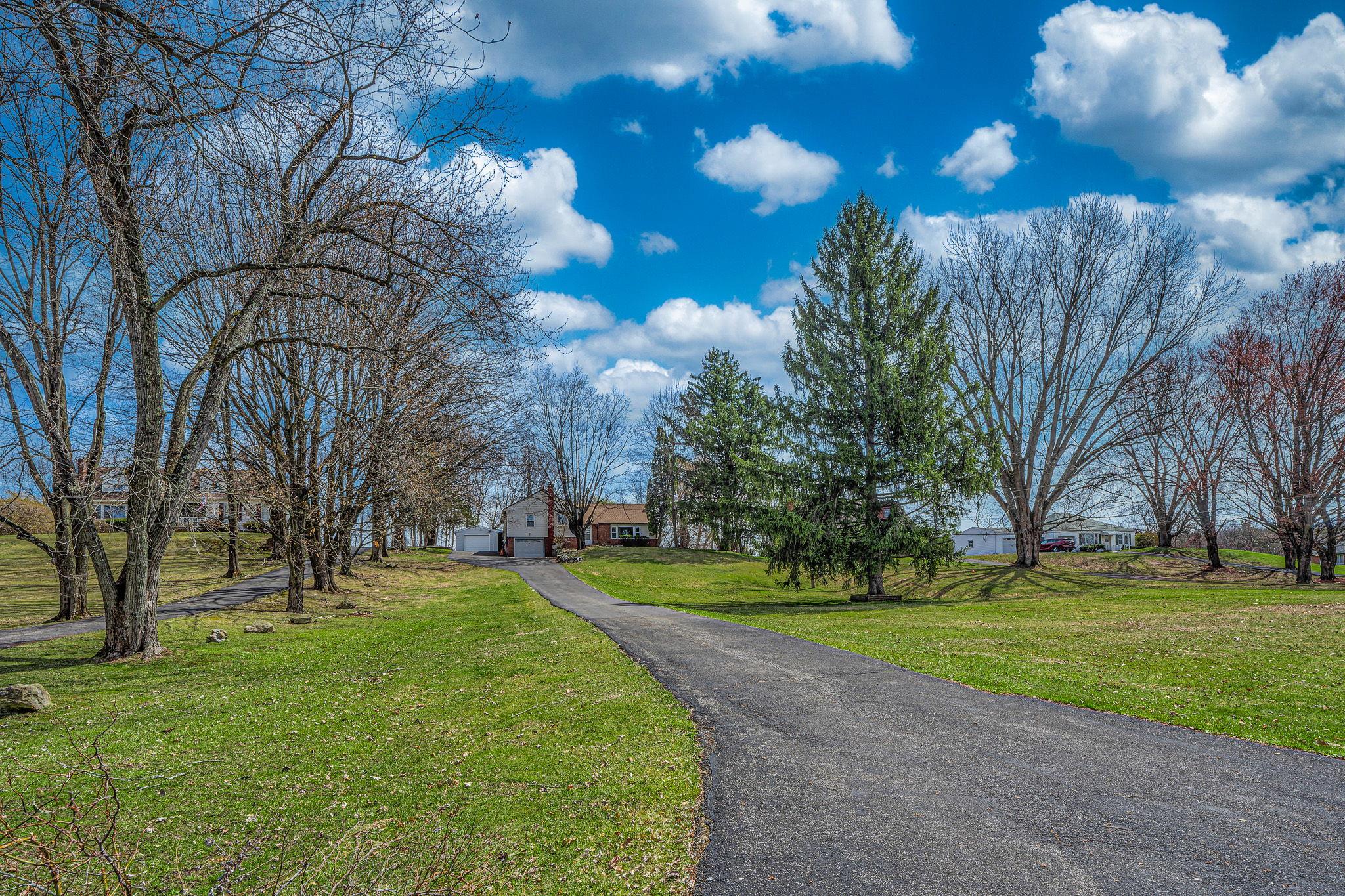 152 Old Flatbush Road, Kingston, New York image 2