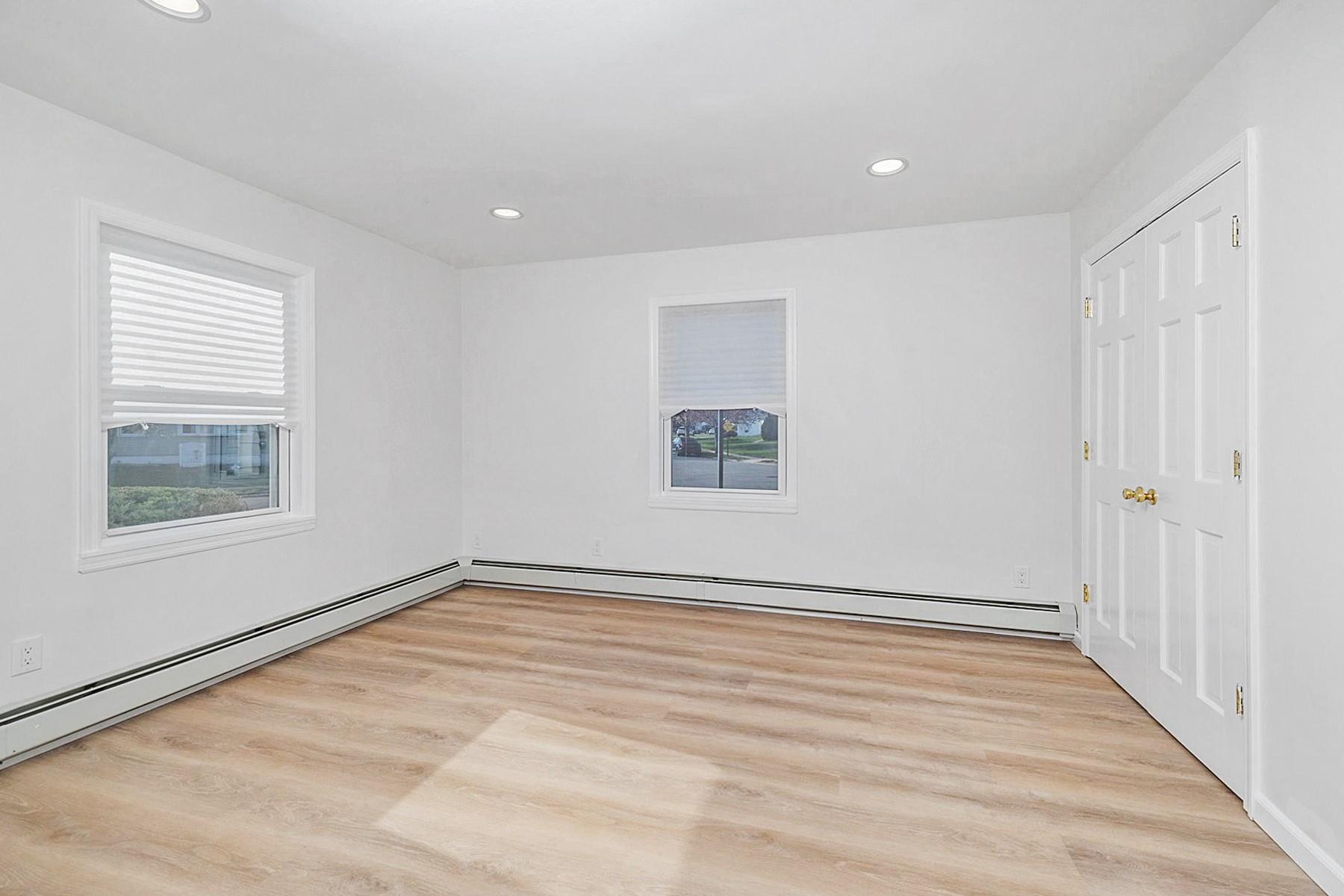 4203 Harriet Road, Bethpage, New York image 23
