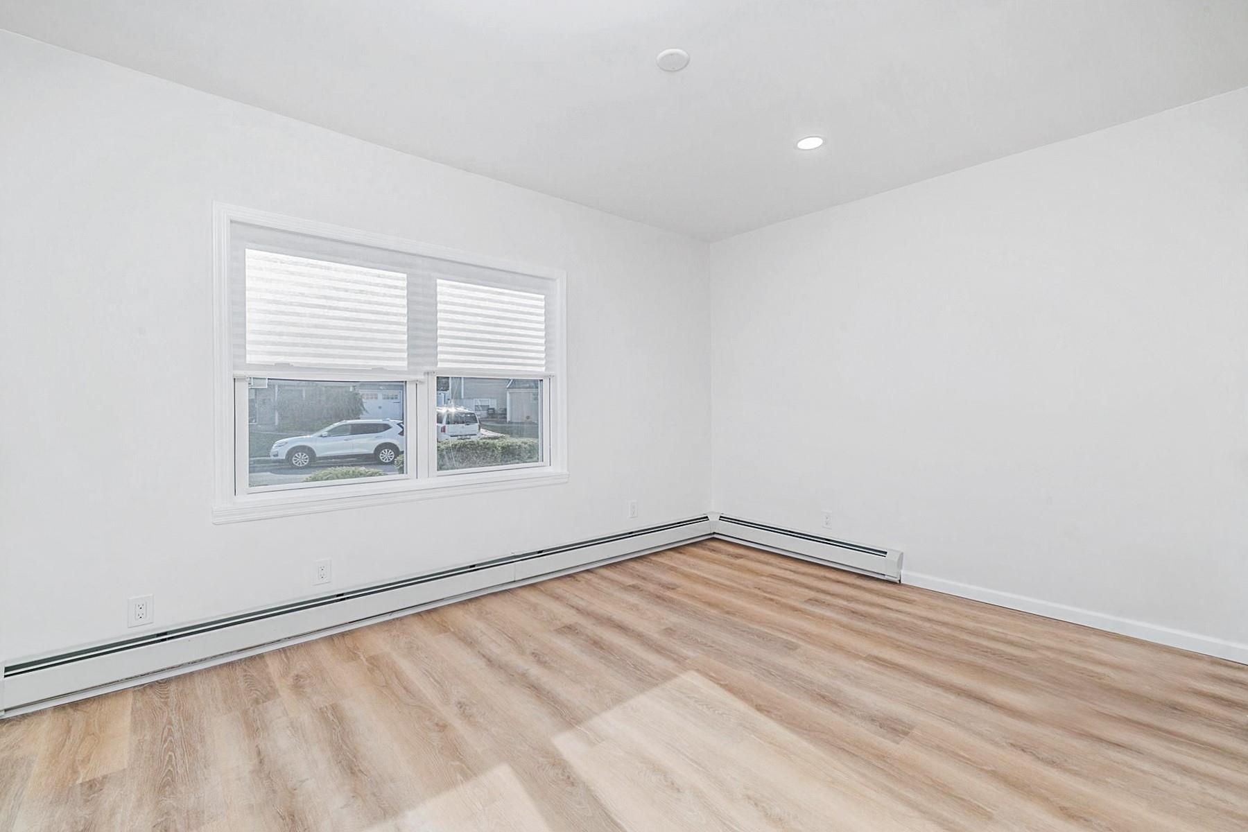 4203 Harriet Road, Bethpage, New York image 22