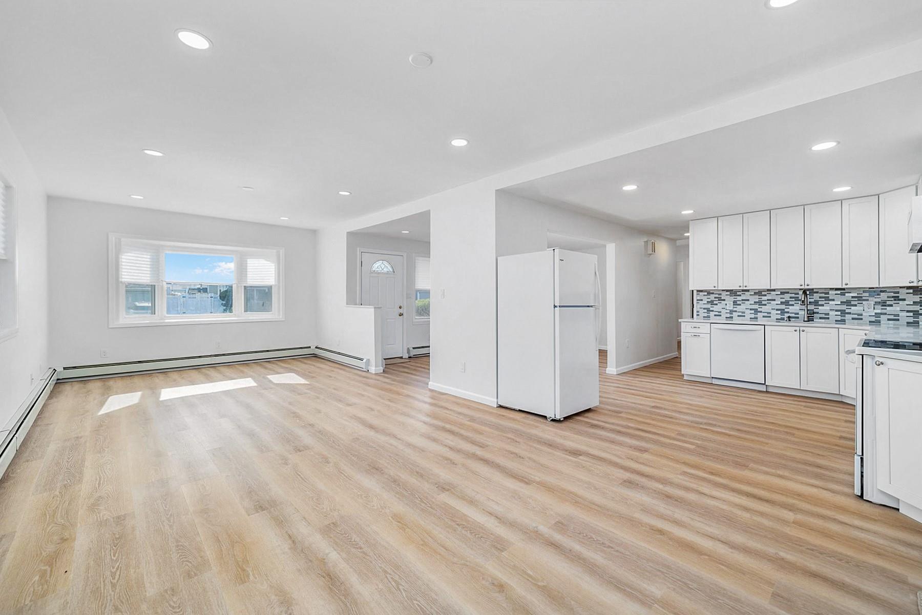 4203 Harriet Road, Bethpage, New York image 16