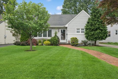12 Ambrose Avenue Malverne NY 11565