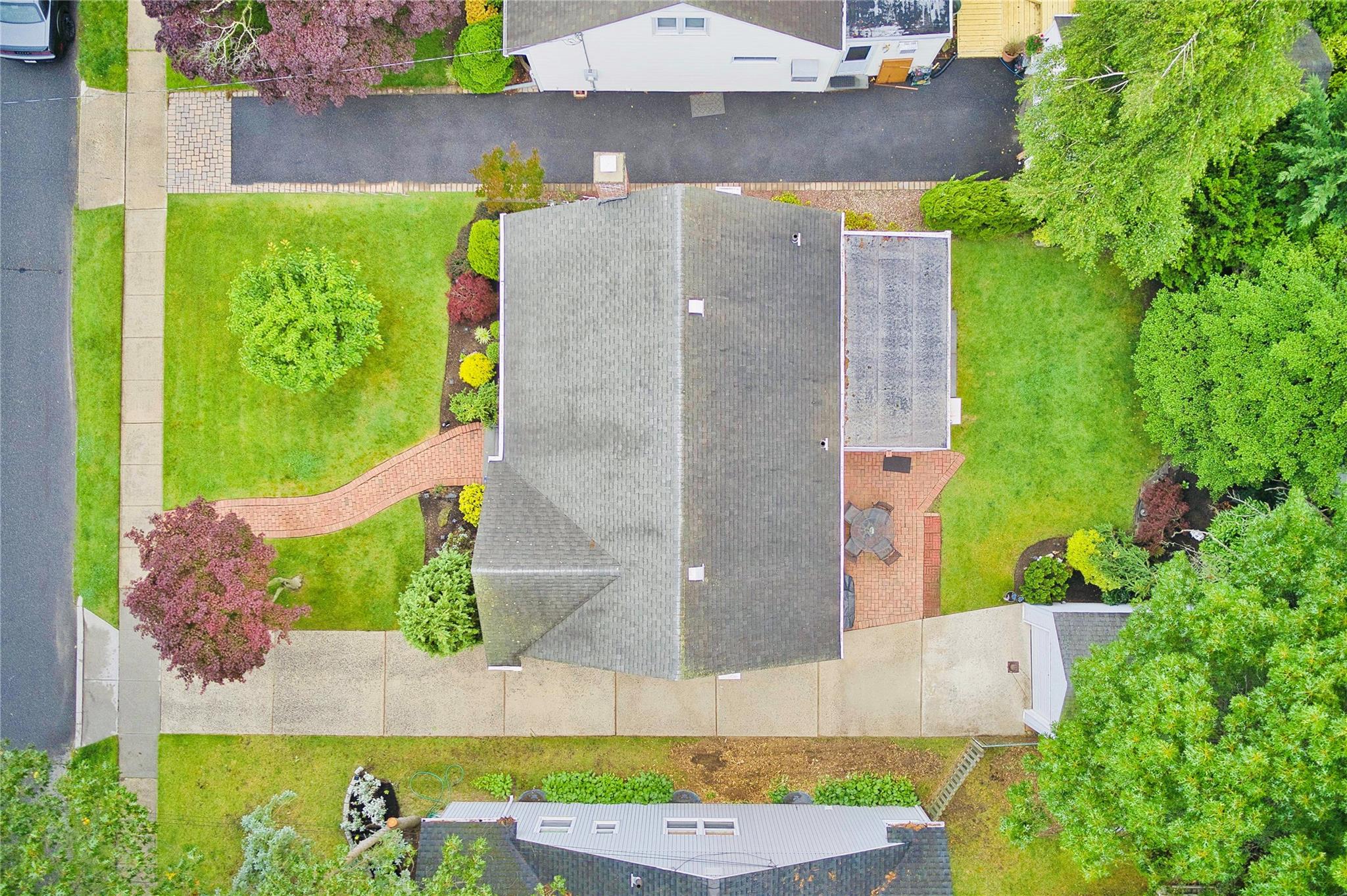 12 Ambrose Avenue