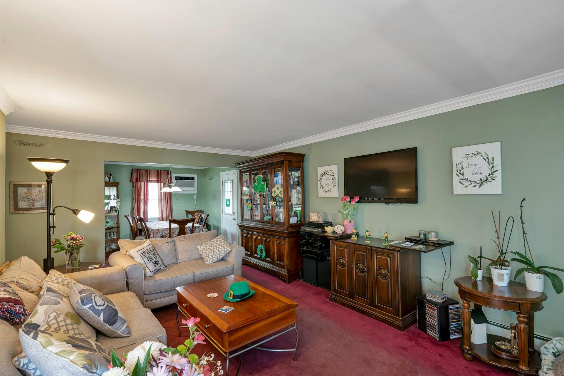 1664 Fairfax Avenue, West Islip, New York image 3