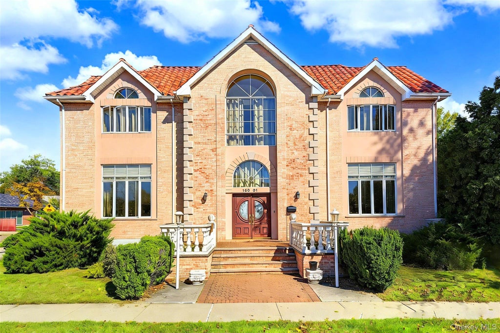 Photo of 160-01 13 Avenue, Whitestone, NY 11357 (MLS # 1060049)