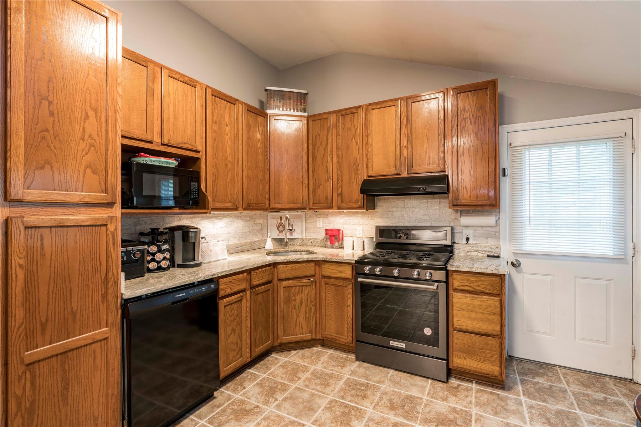 8 Neversink Drive, Newburgh, New York image 10