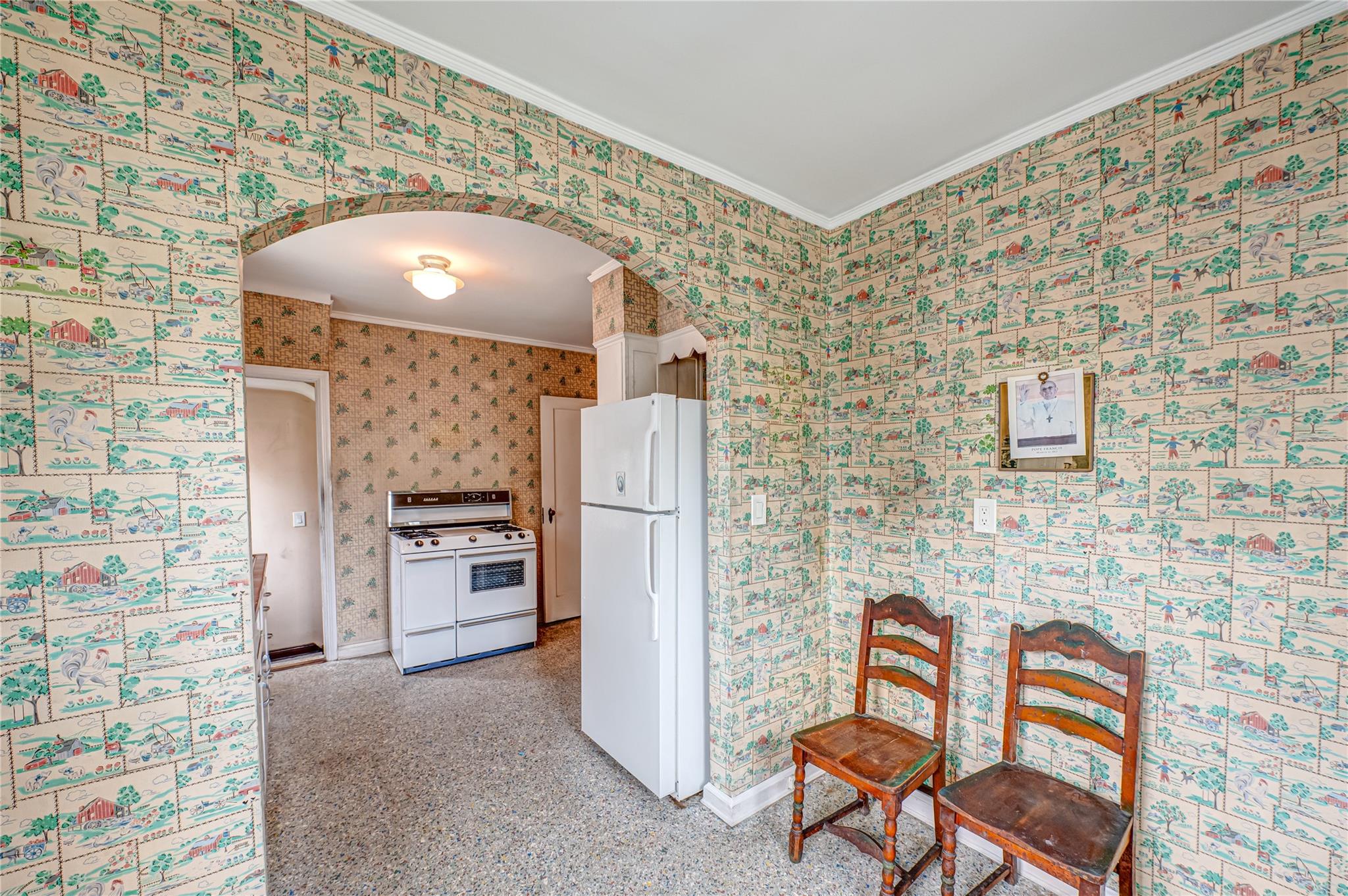 154 Randolph Avenue, Franklin Square, New York image 9