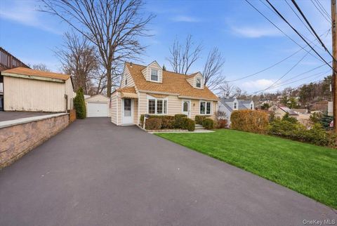 Homes For Sale - 30 Keystone Road<br/> Yonkers, NY 10710