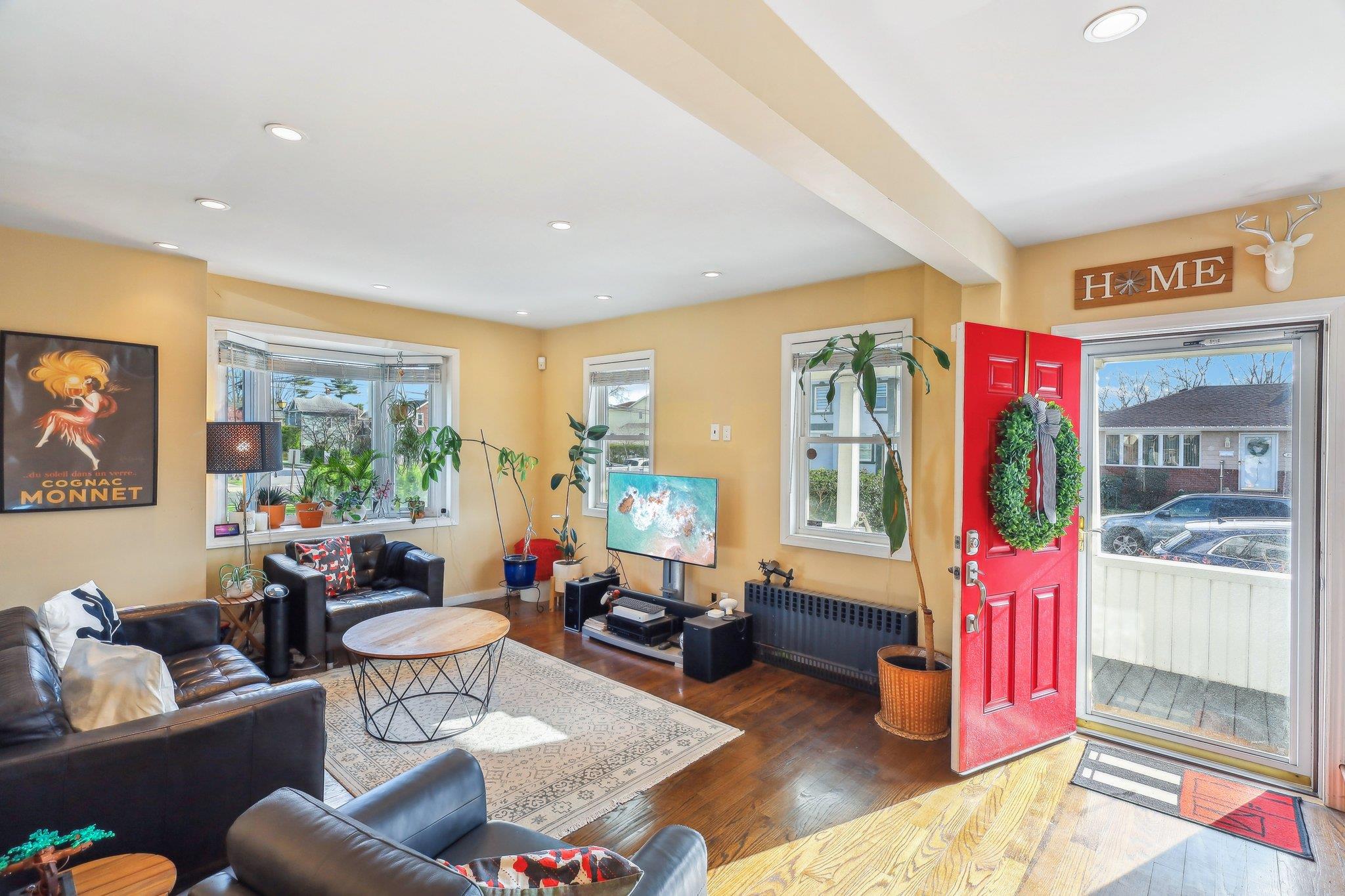 30 Central Avenue, New Hyde Park, New York image 4