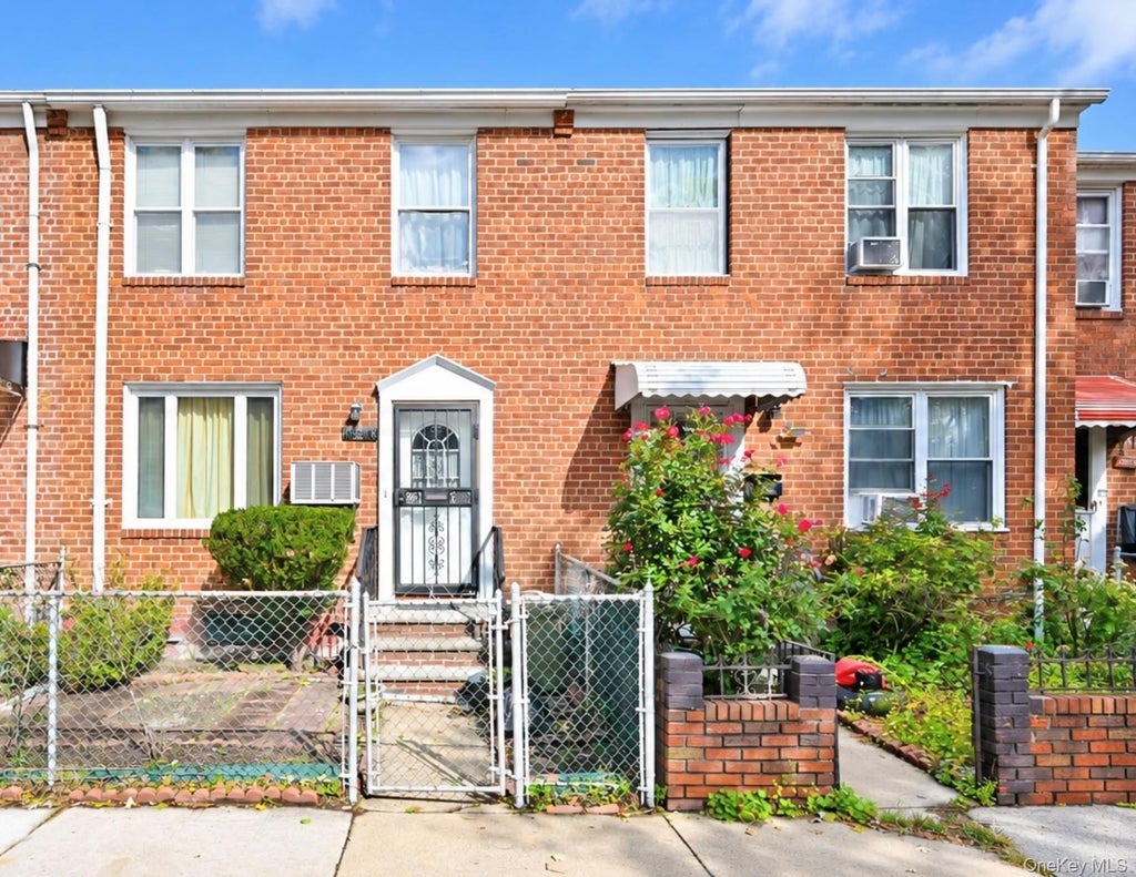 Photo of 195-15 Station Road, Flushing, NY 11358 (MLS # 1057570)