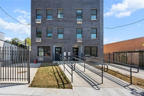 3528 Tiemann Avenue Bronx NY 10469