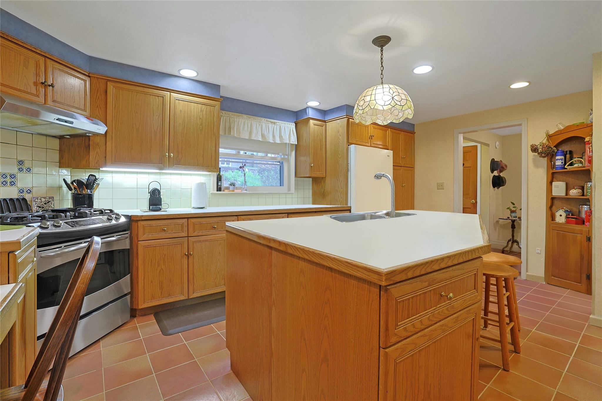 7 Southminster Drive, White Plains, New York image 11