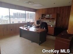 233 E Shore Road 204