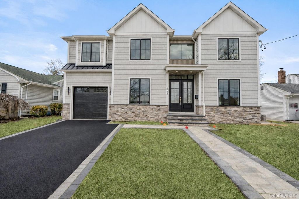 Photo of 908 Maple Lane, East Meadow, NY 11554 (MLS # 919265)