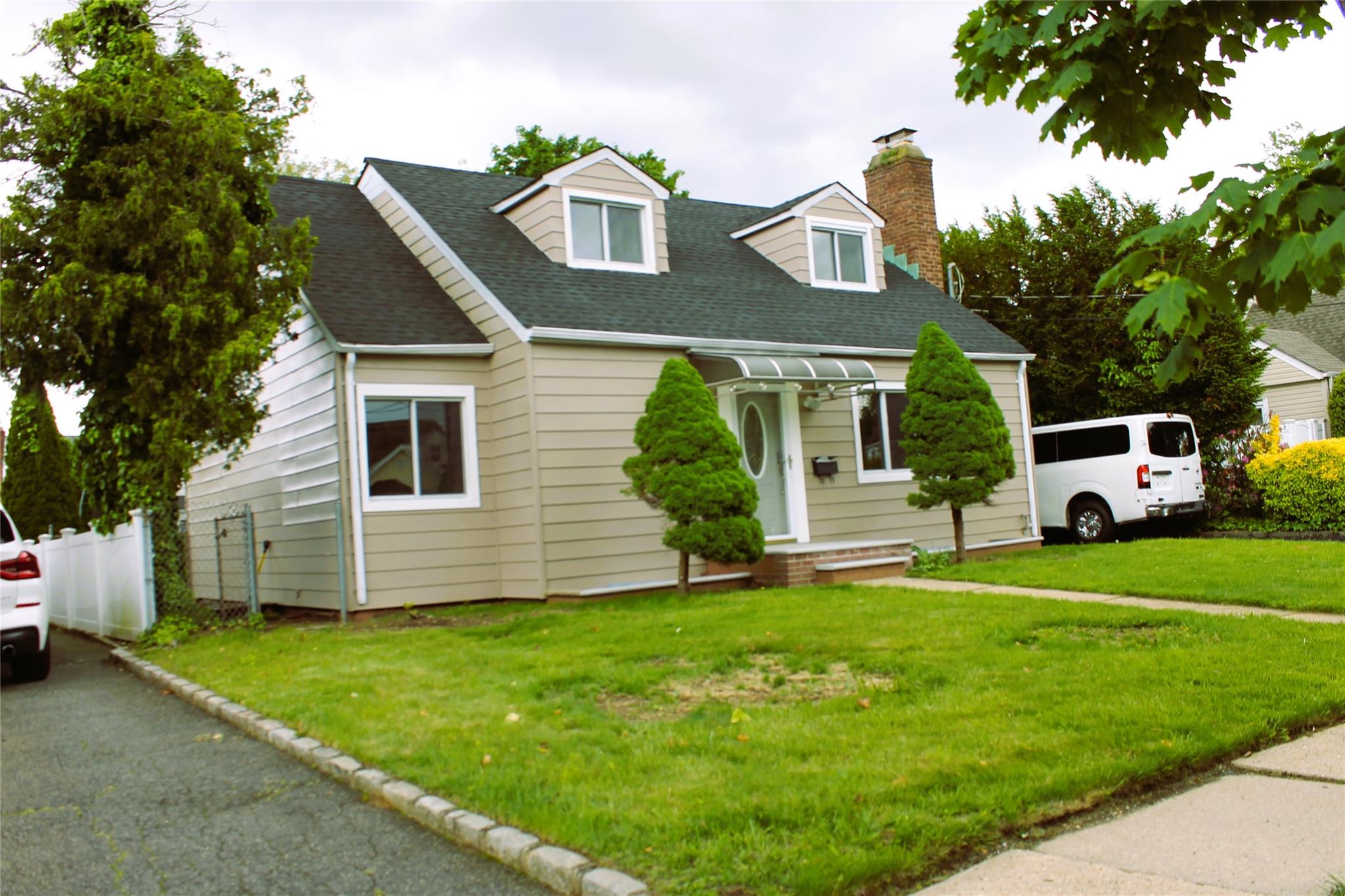 1535 Mattison Street, Baldwin, New York image 1