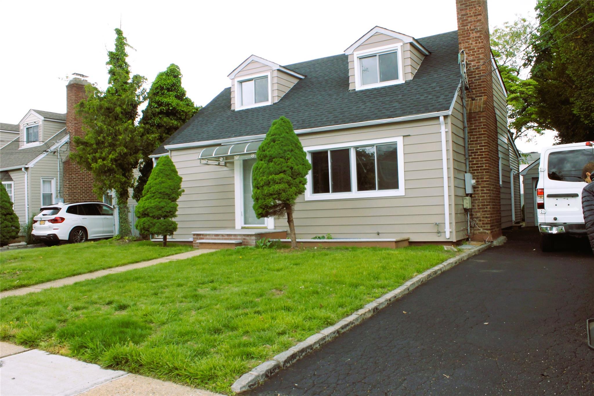 1535 Mattison Street, Baldwin, New York image 2
