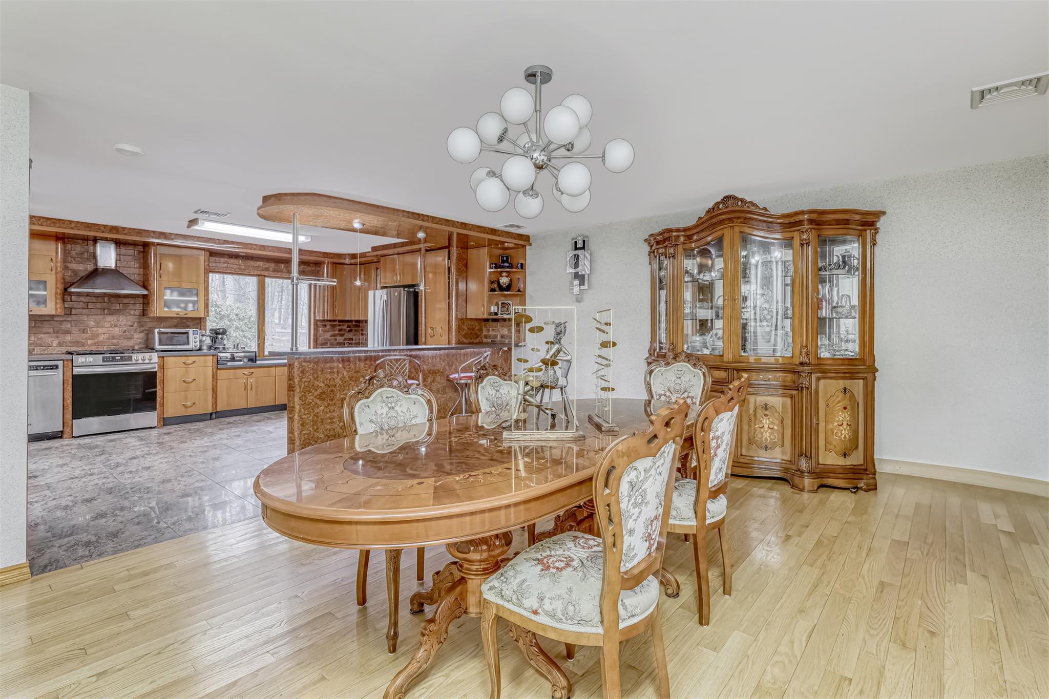 5 Reeder Place, Suffern, New York image 12