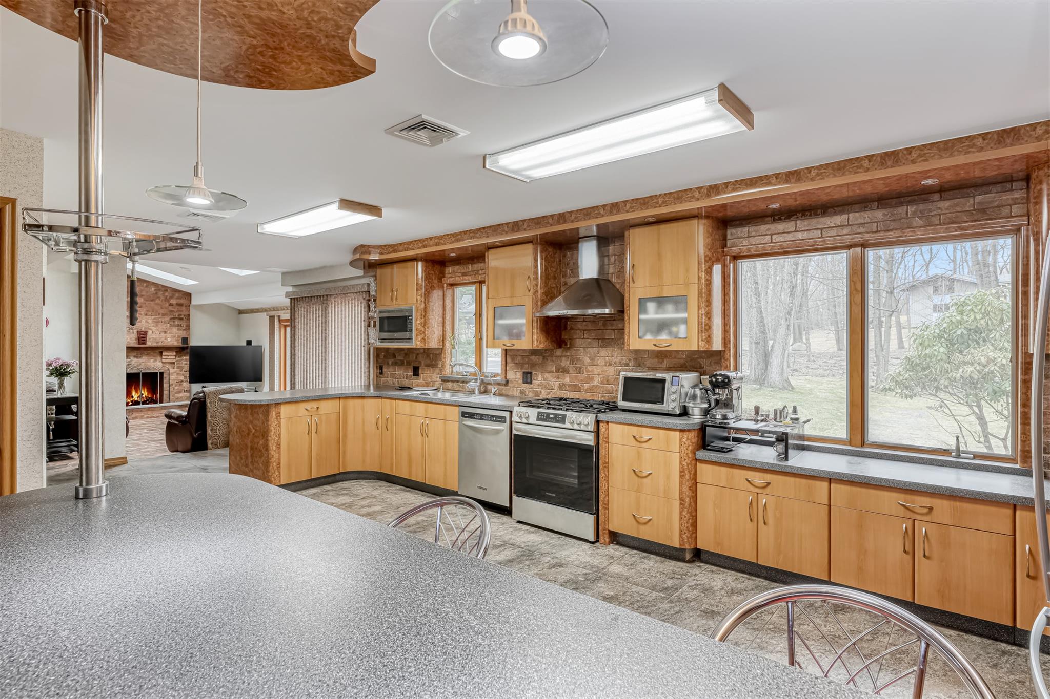5 Reeder Place, Suffern, New York image 14