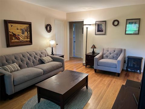 19933 22nd Avenue - Whitestone NY 11357