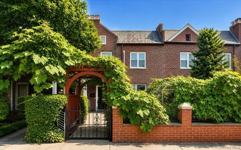 Photo of 67-30 Harrow Street, Forest Hills, NY 11375 (MLS # 1043073)