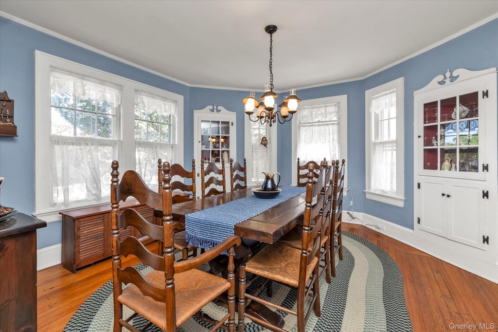 Photo of 34 Kingsland Place #Babylon, Babylon, NY 11702 (MLS # 1050985)