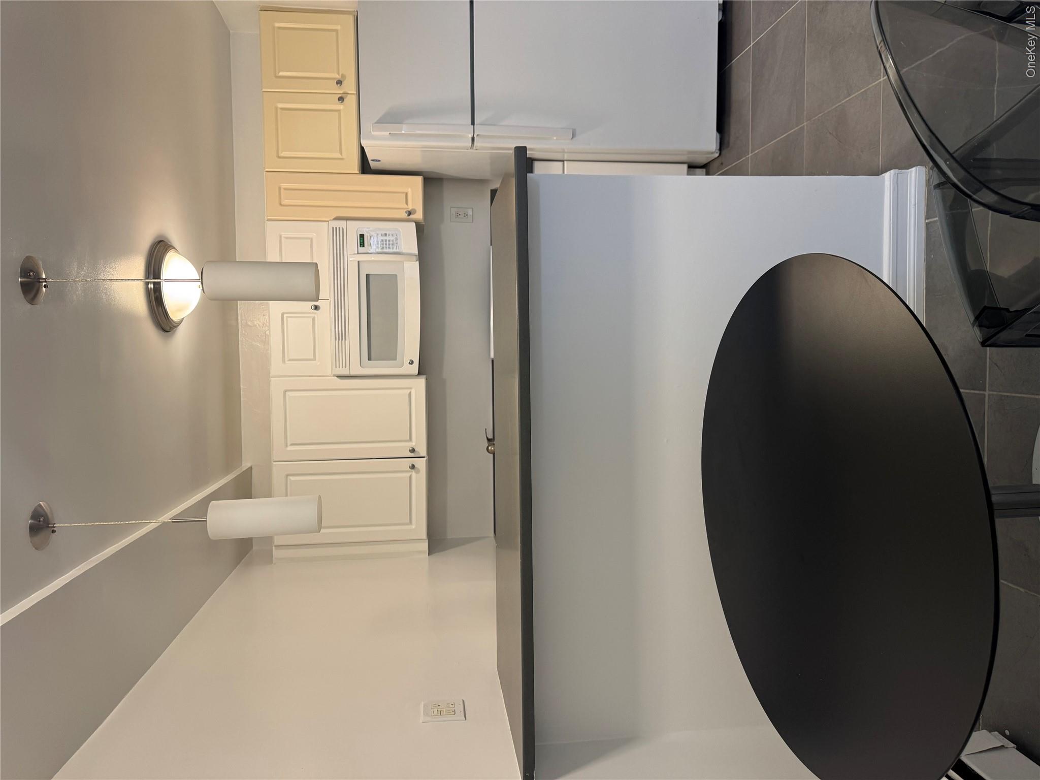 83-21 Lefferts Boulevard - Photo 3