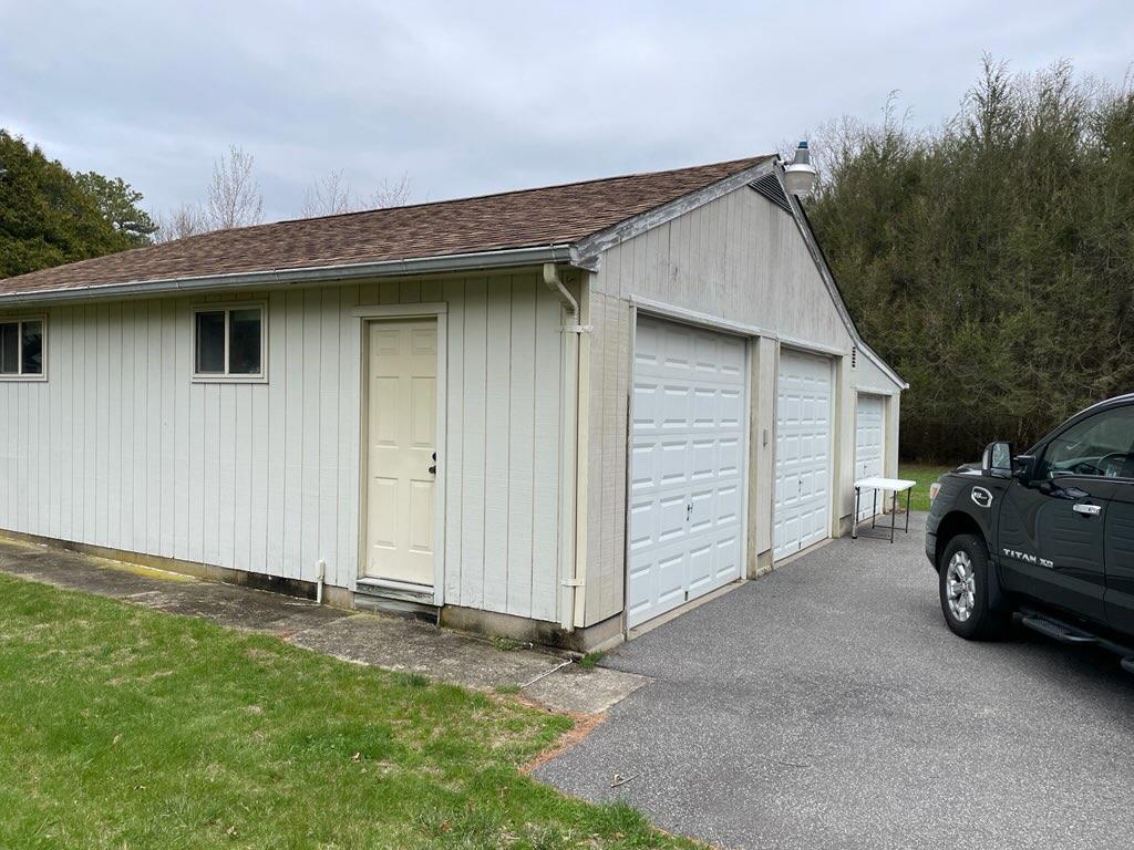 133 Middle Island Boulevard, Middle Island, New York image 15