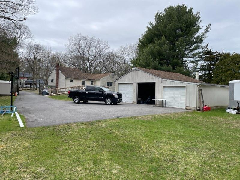 133 Middle Island Boulevard, Middle Island, New York image 14