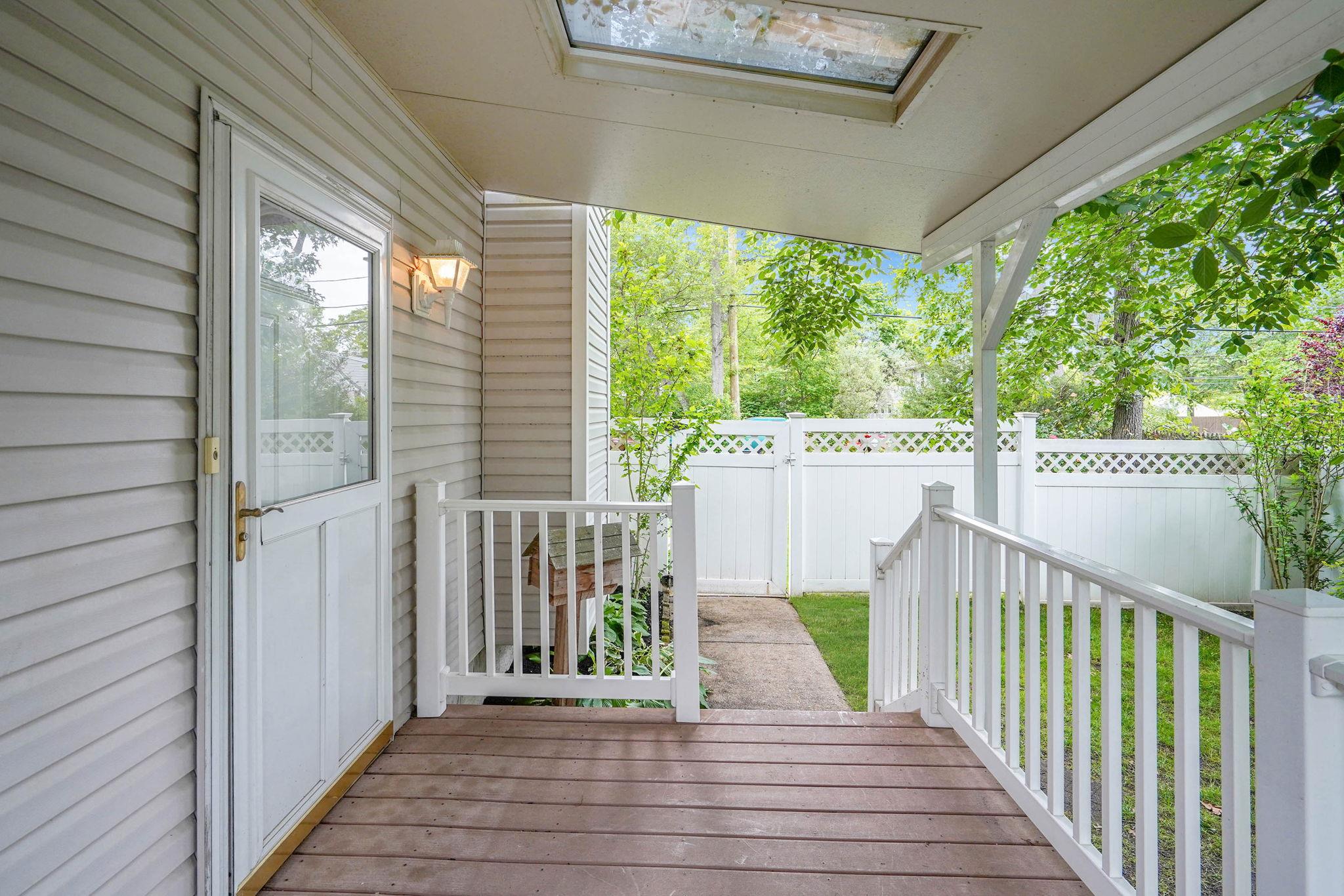 14 Arlington Street, Patchogue, New York image 42