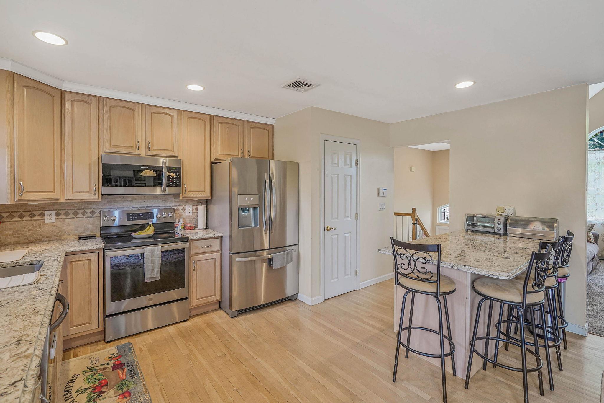14 Arlington Street, Patchogue, New York image 13