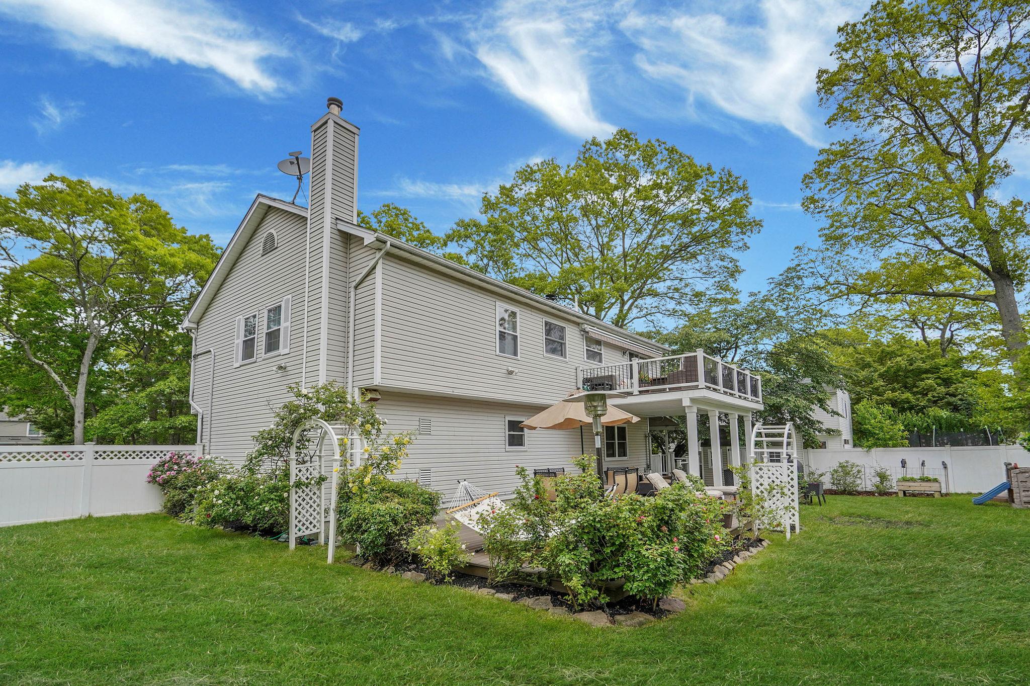 14 Arlington Street, Patchogue, New York image 34