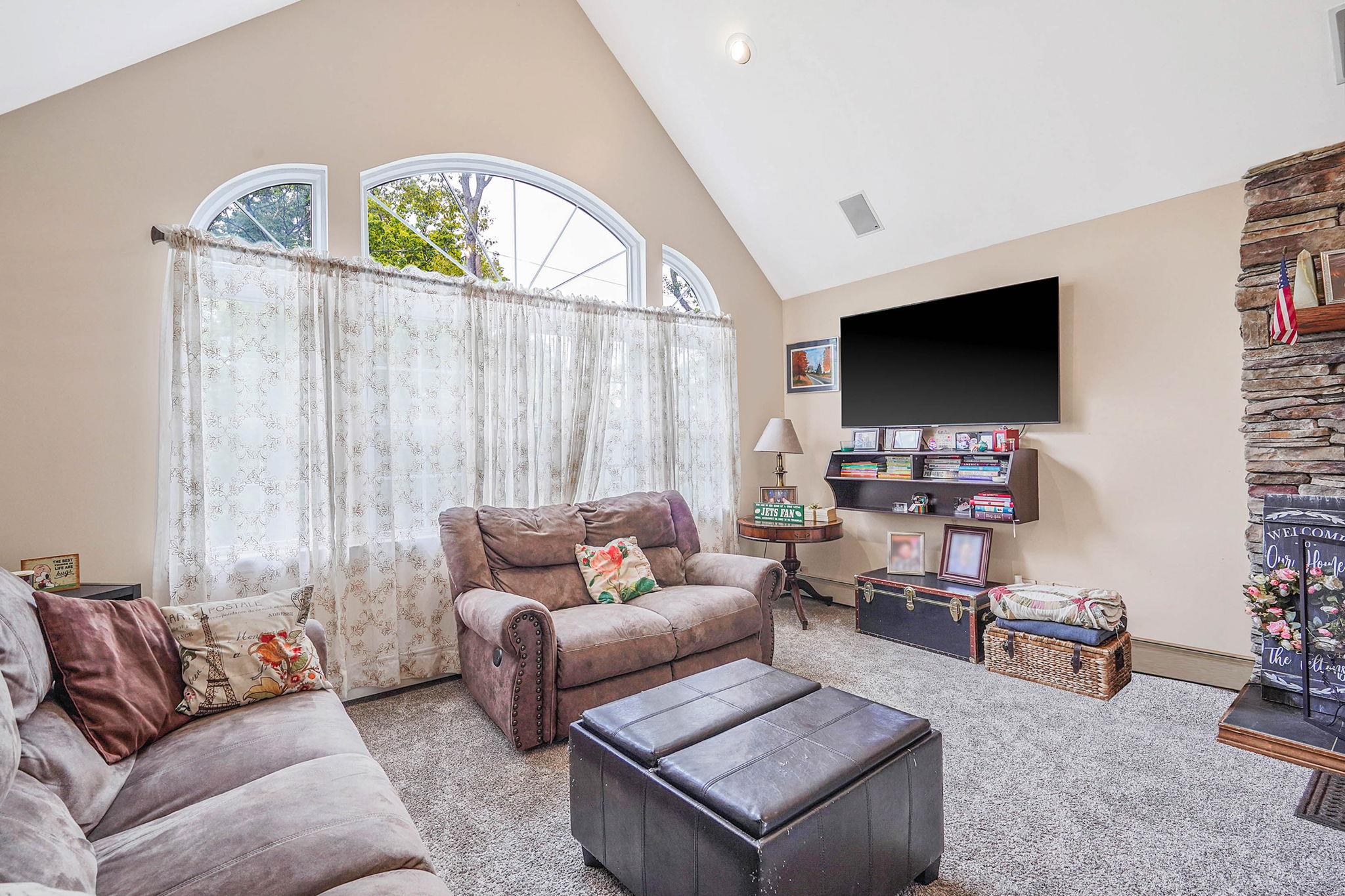 14 Arlington Street, Patchogue, New York image 7
