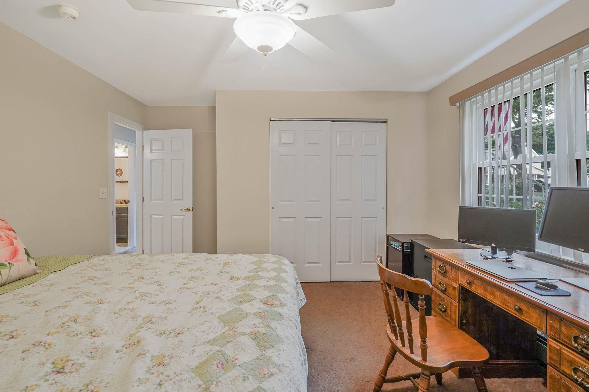 14 Arlington Street, Patchogue, New York image 28
