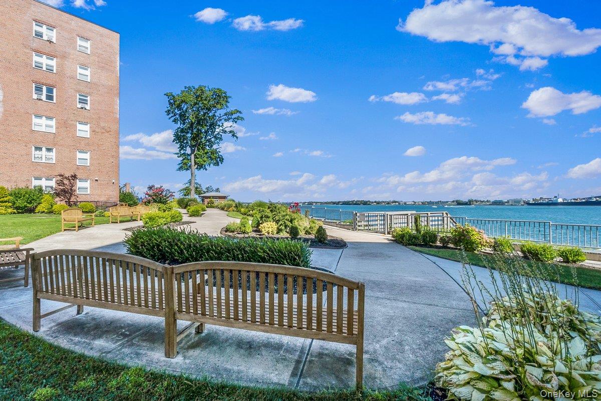 162-01 Powells Cove Boulevard 2D