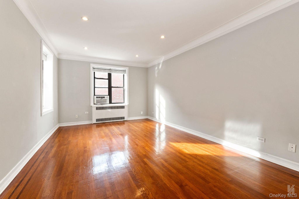 Photo of 25-40 31st Avenue #6E, Astoria, NY 11106 (MLS # 1053538)